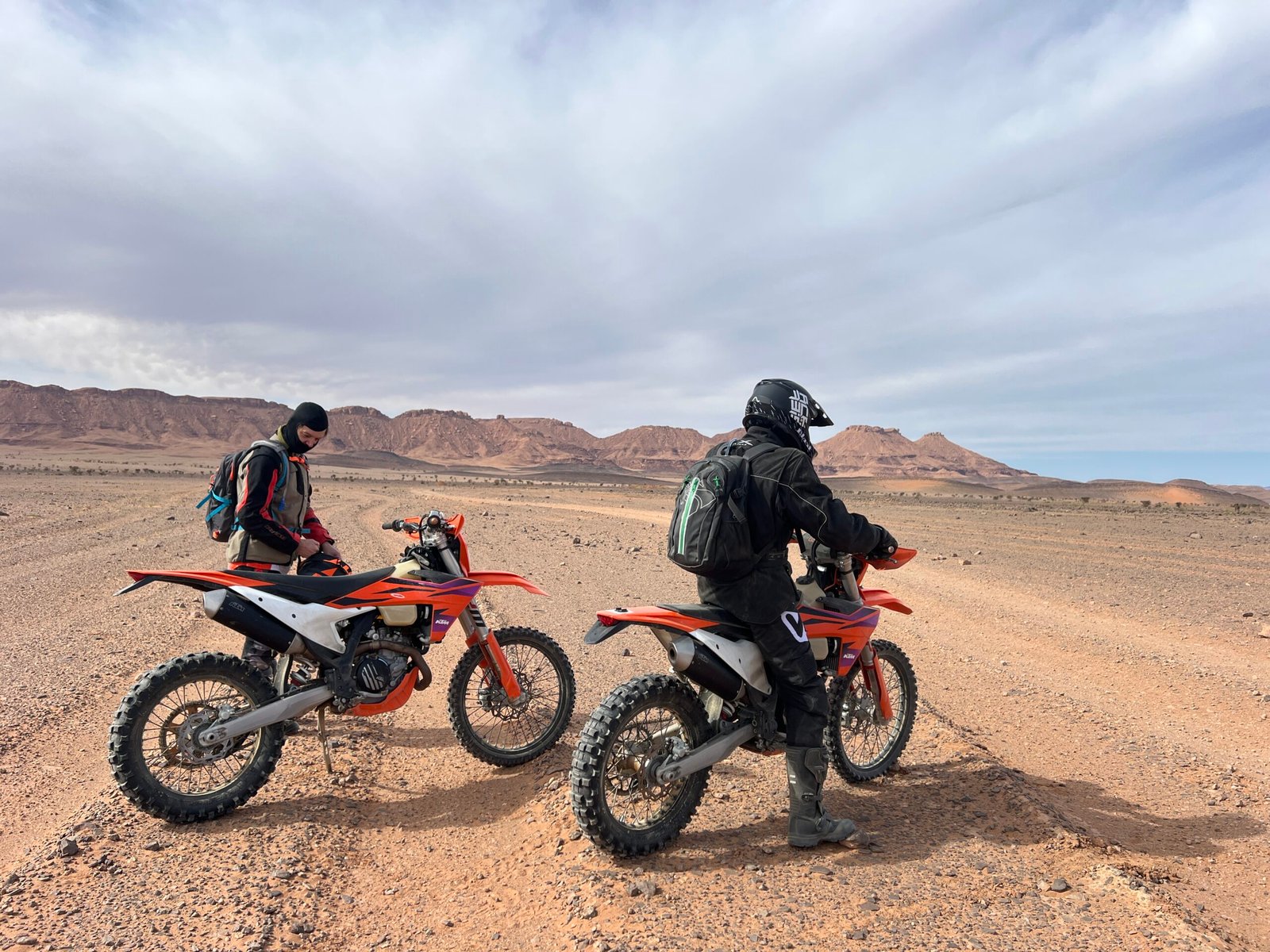 Tour moto enduro di 6 giorni nel deserto marocchino