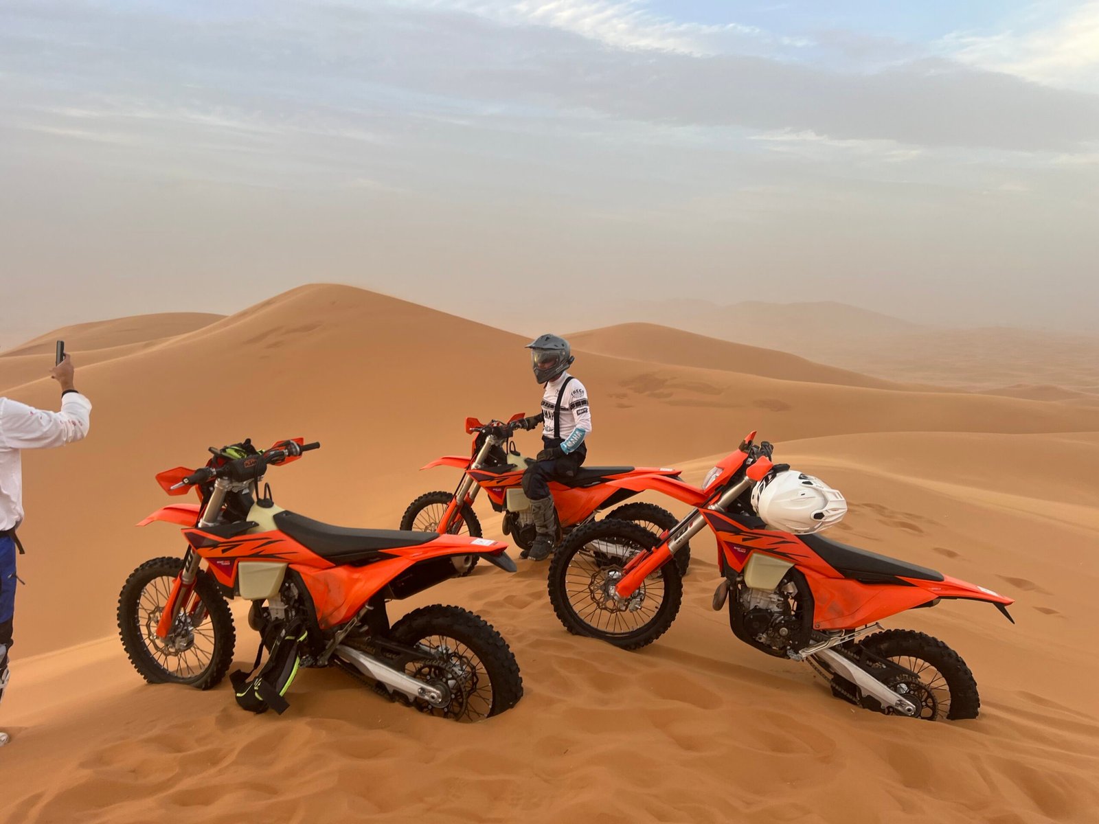 Tour moto enduro da Ouarzazate verso Erg Chegaga